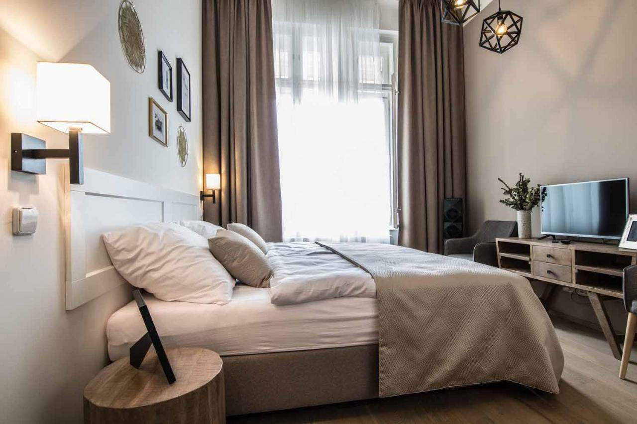 Best Place And Comfort Apartments Брно Экстерьер фото